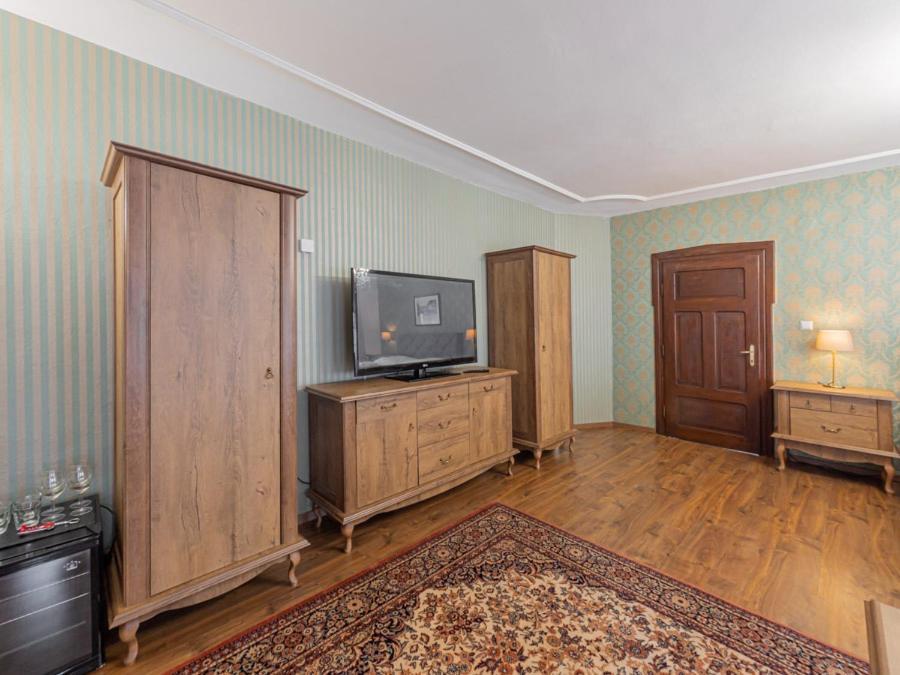 Hotel Salamander - Garni Banská Štiavnica Exteriör bild