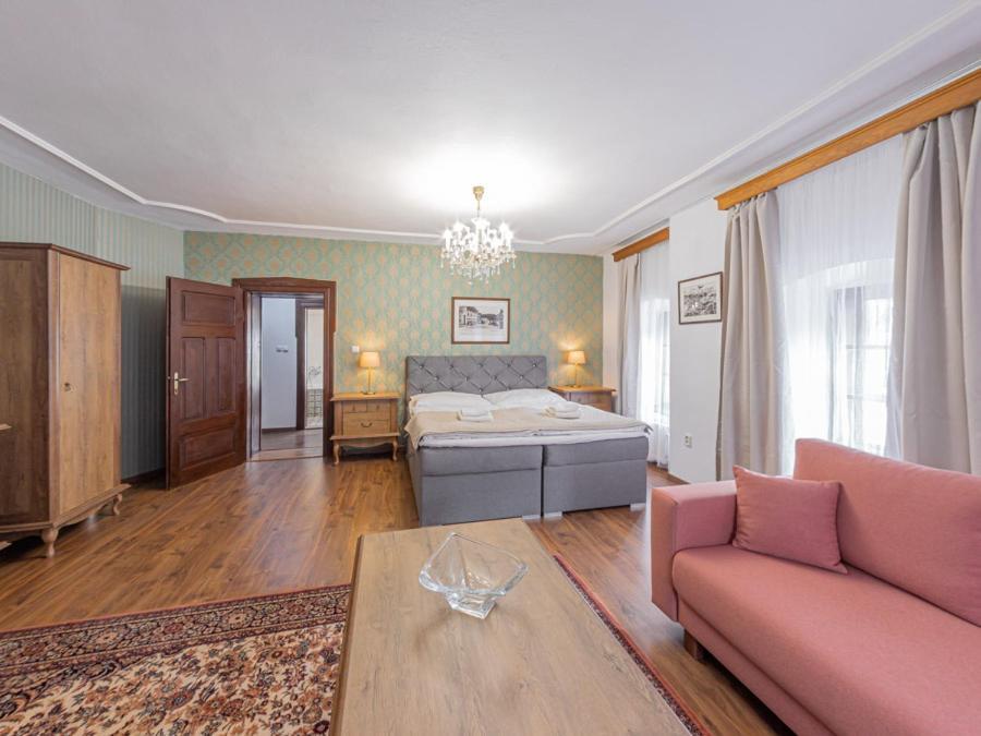 Hotel Salamander - Garni Banská Štiavnica Exteriör bild