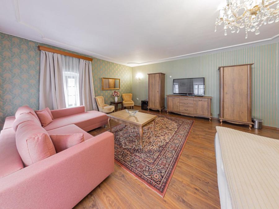 Hotel Salamander - Garni Banská Štiavnica Exteriör bild