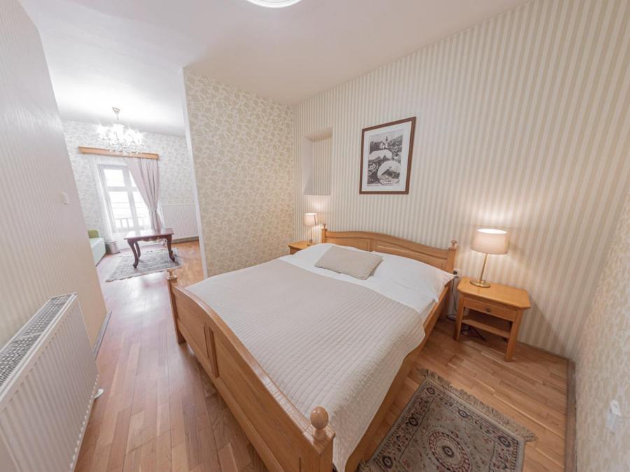 Hotel Salamander - Garni Banská Štiavnica Exteriör bild