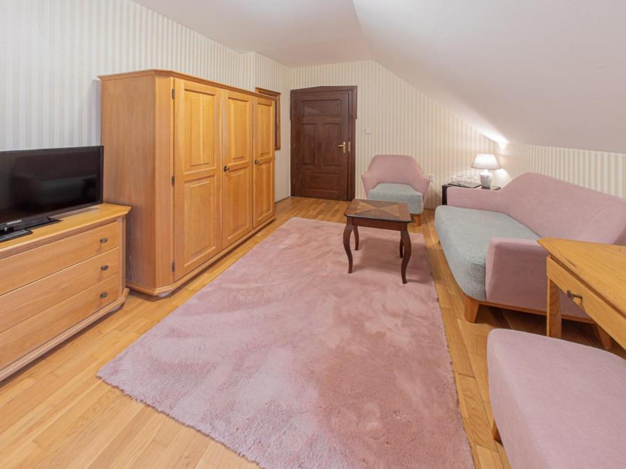 Hotel Salamander - Garni Banská Štiavnica Exteriör bild