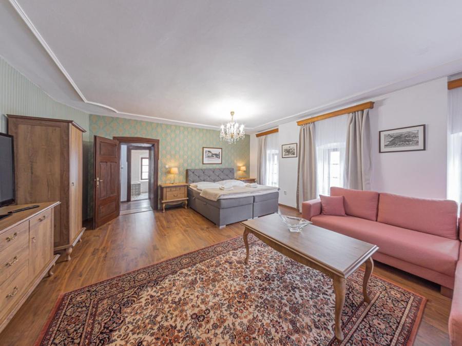 Hotel Salamander - Garni Banská Štiavnica Exteriör bild