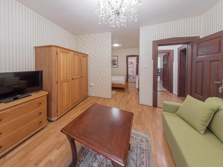 Hotel Salamander - Garni Banská Štiavnica Exteriör bild