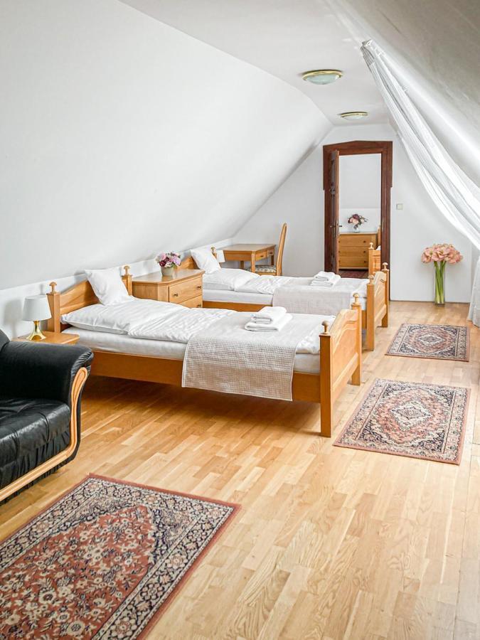 Hotel Salamander - Garni Banská Štiavnica Exteriör bild
