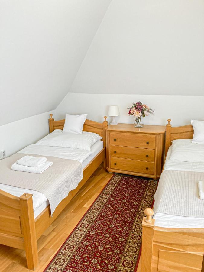 Hotel Salamander - Garni Banská Štiavnica Exteriör bild